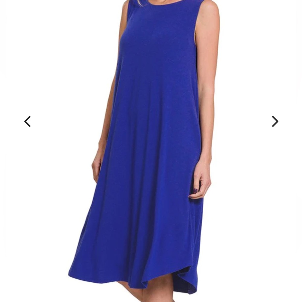 Zenana Blue Dress 👗 with Side Pockets.